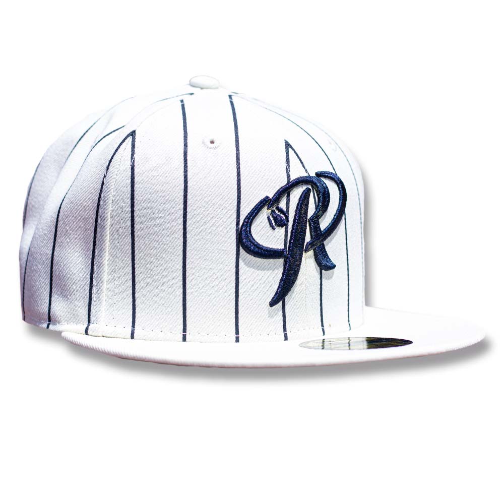 Gorra Blanca Rayada