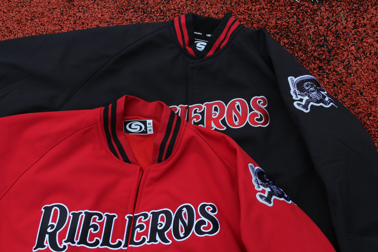 Chamarra Rieleros 2024 Negro Caballero